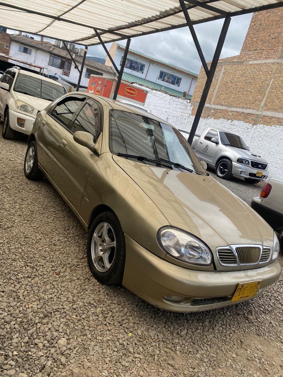 Daewoo Lanos 2002 - foto 1